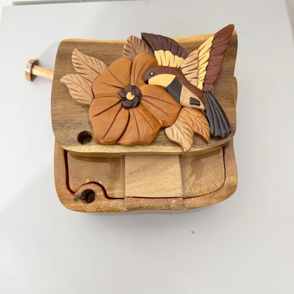 N/A handcrafted intarsia
